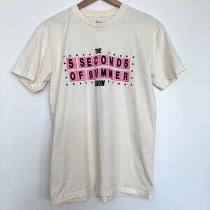 5 Seconds of Summer Show Tour 2023 Cream Tshirt